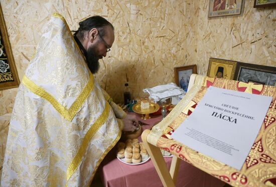 Russia Ukraine Military Operation Easter Service