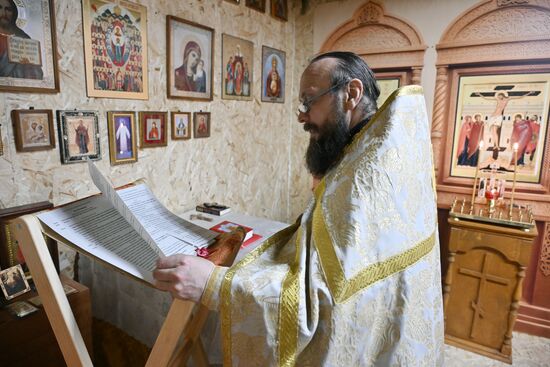 Russia Ukraine Military Operation Easter Service