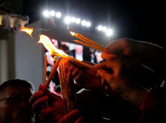 Moldova Religion Orthodox Easter Holy Fire
