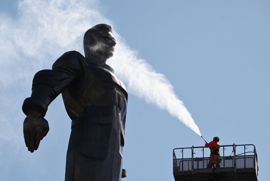 Russia Spring Season Clean Up Campaign