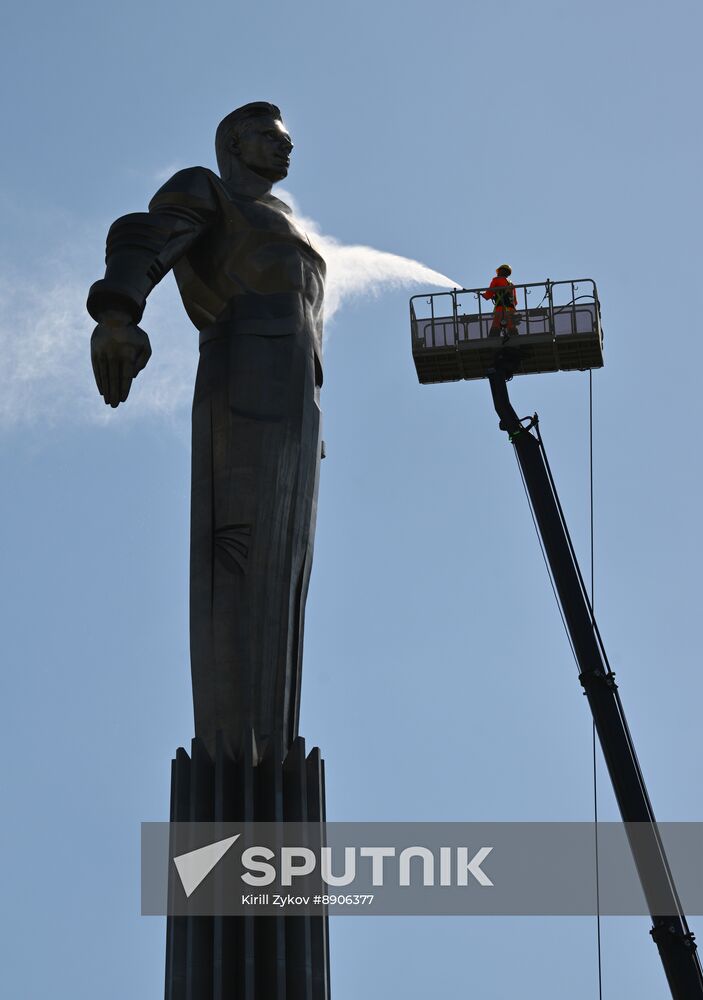 Russia Spring Season Clean Up Campaign