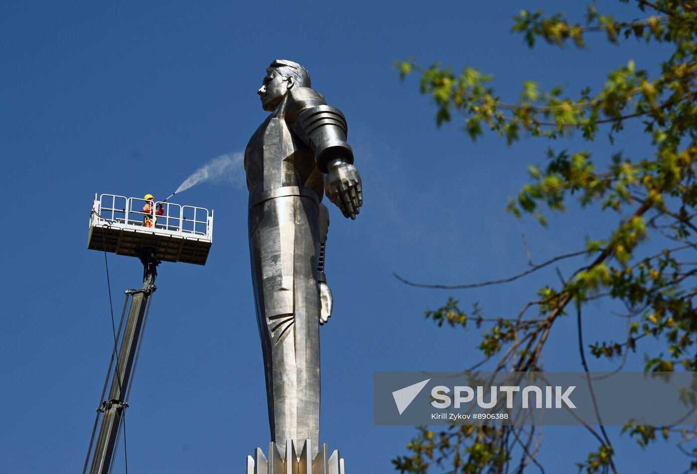 Russia Spring Season Clean Up Campaign