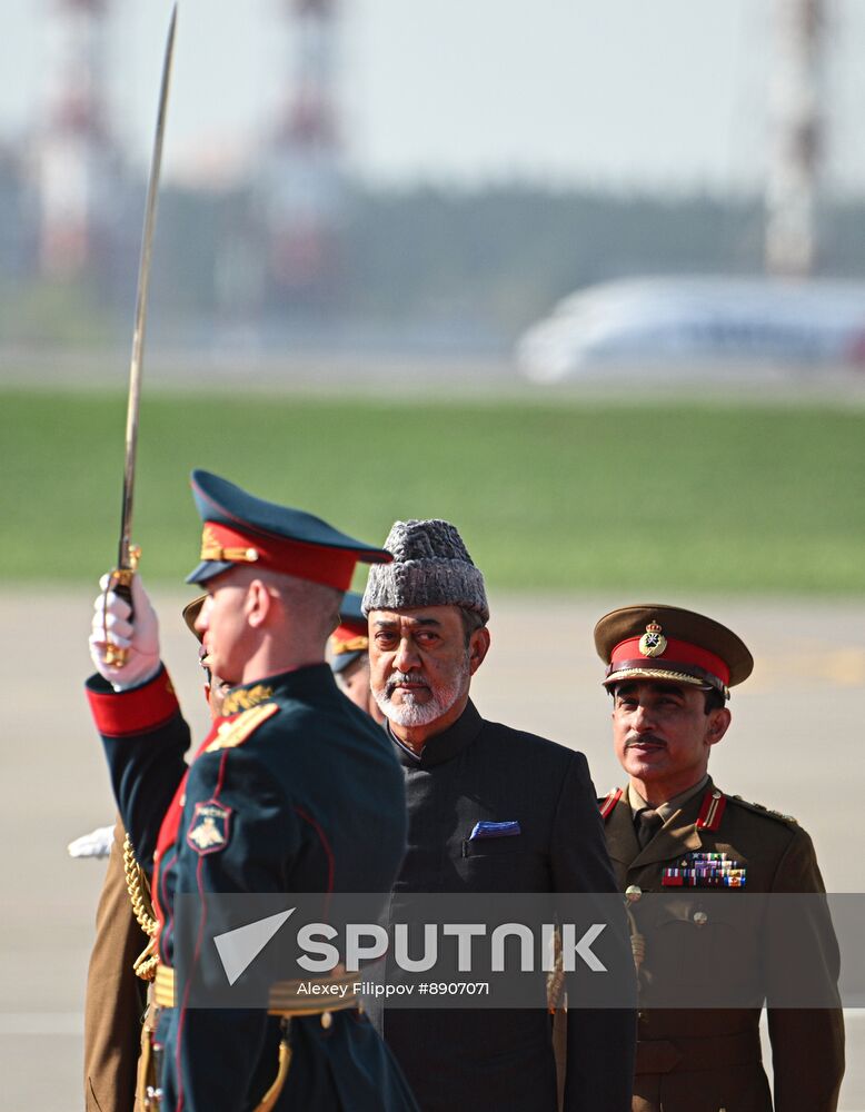 Russia Oman Arrival