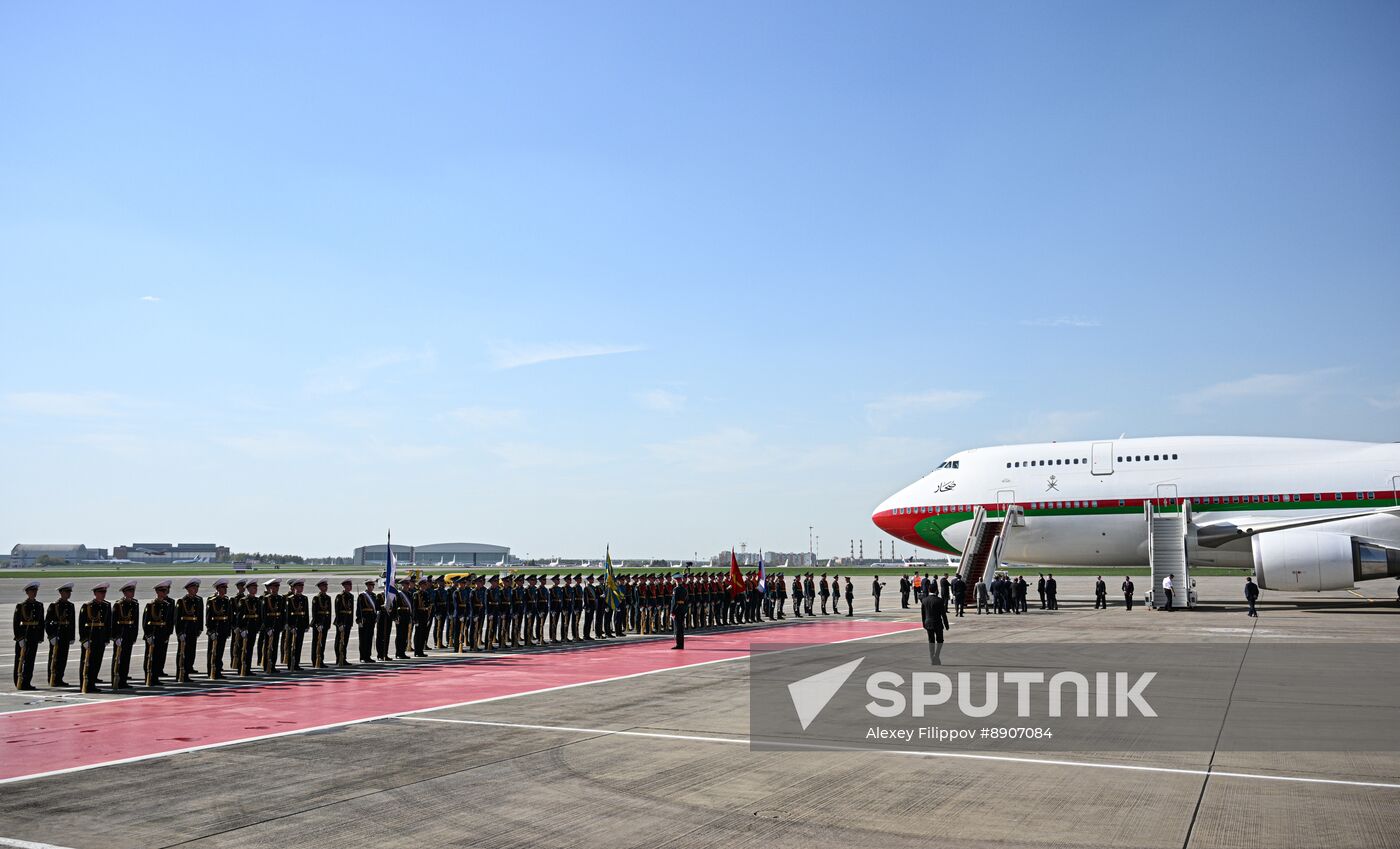 Russia Oman Arrival