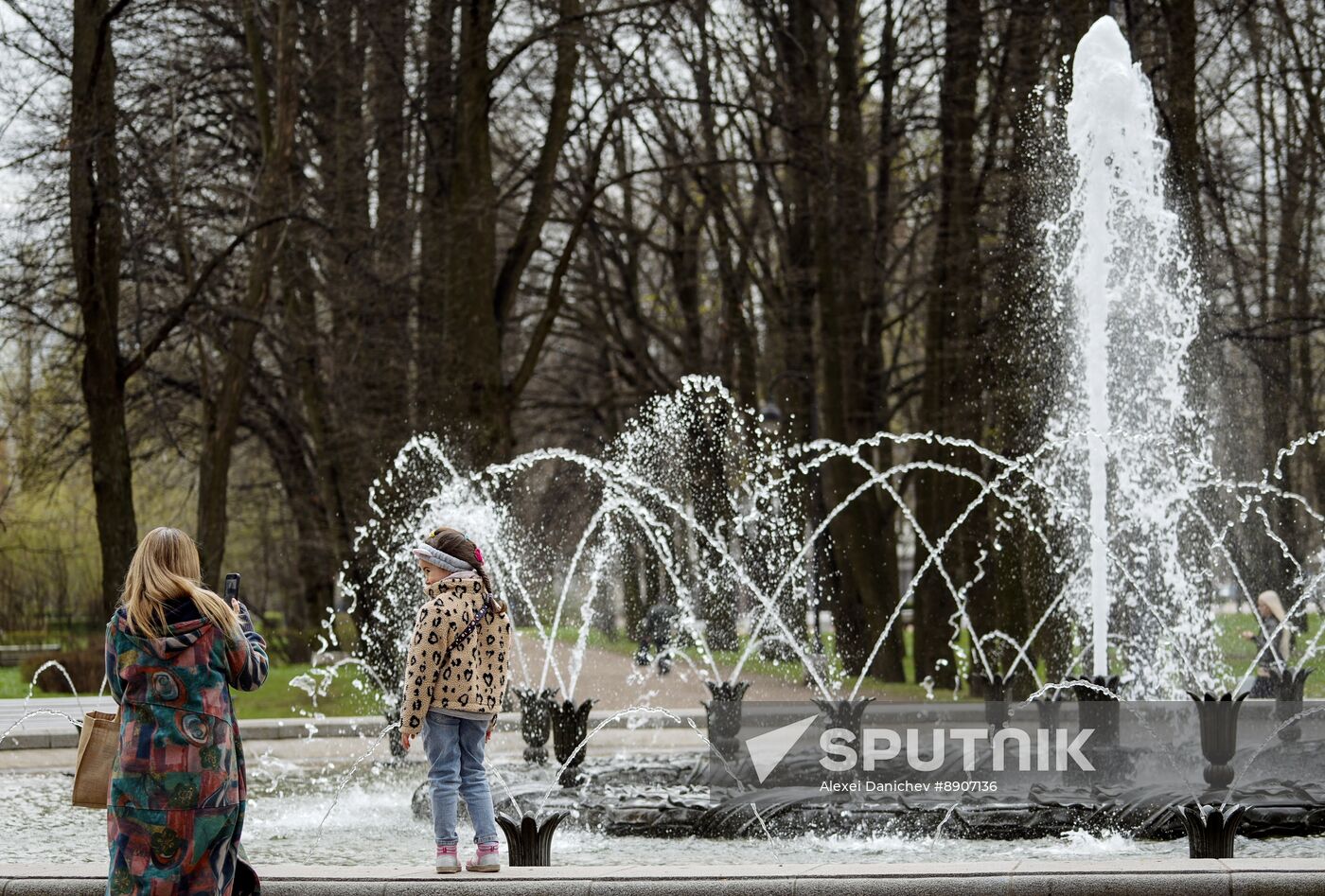 Russia Fountain Season