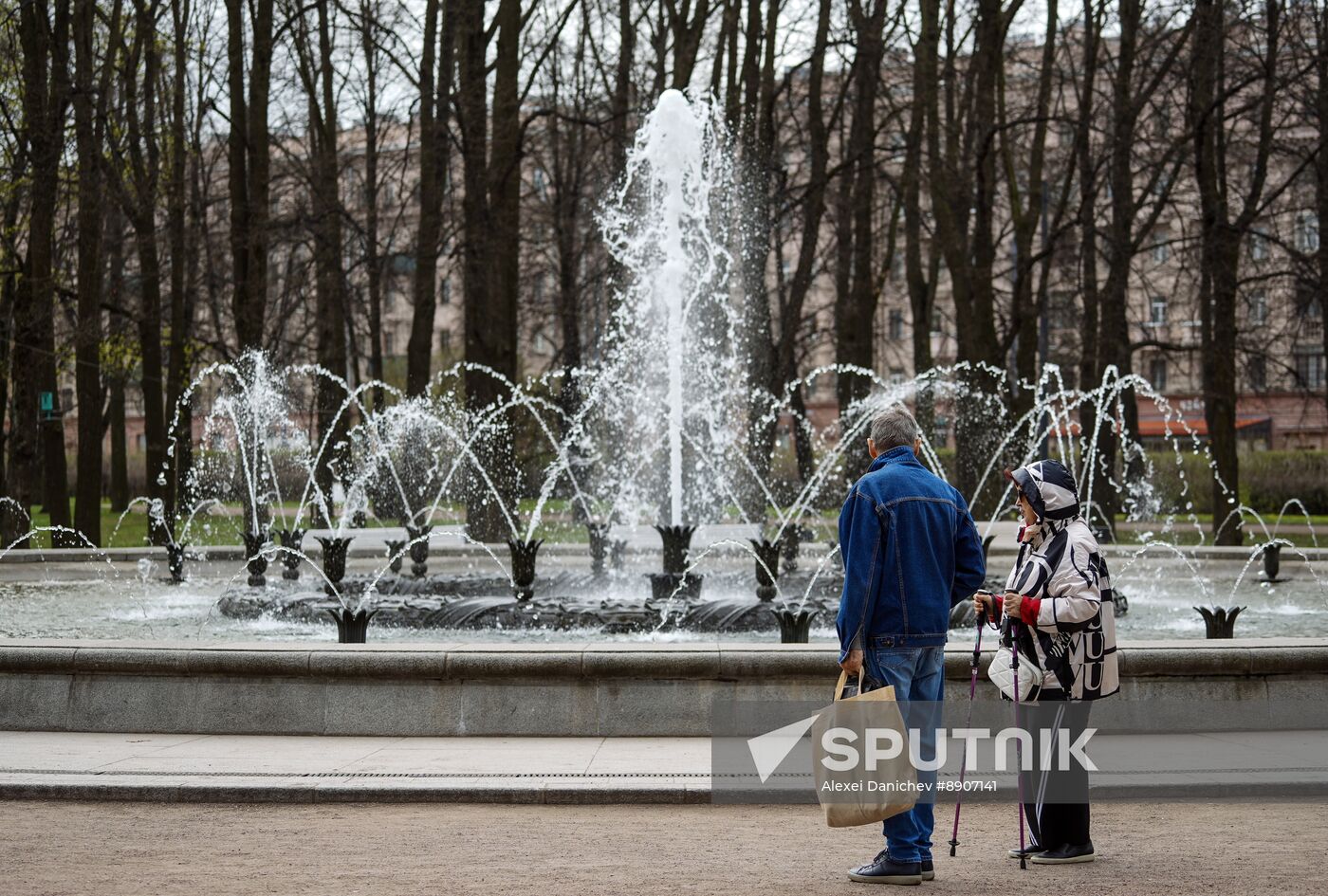 Russia Fountain Season