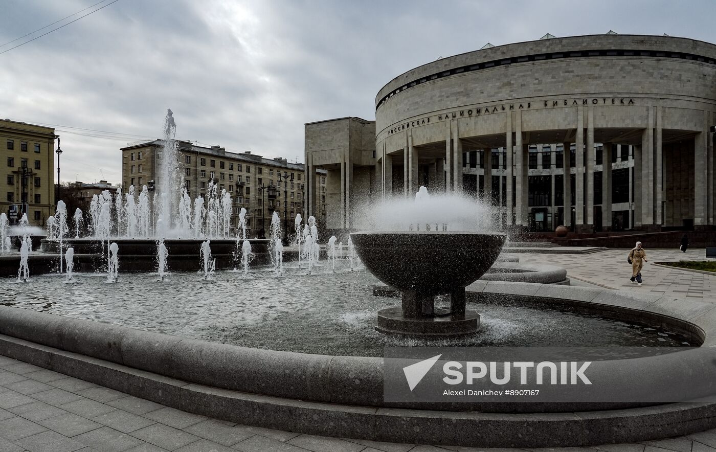 Russia Fountain Season