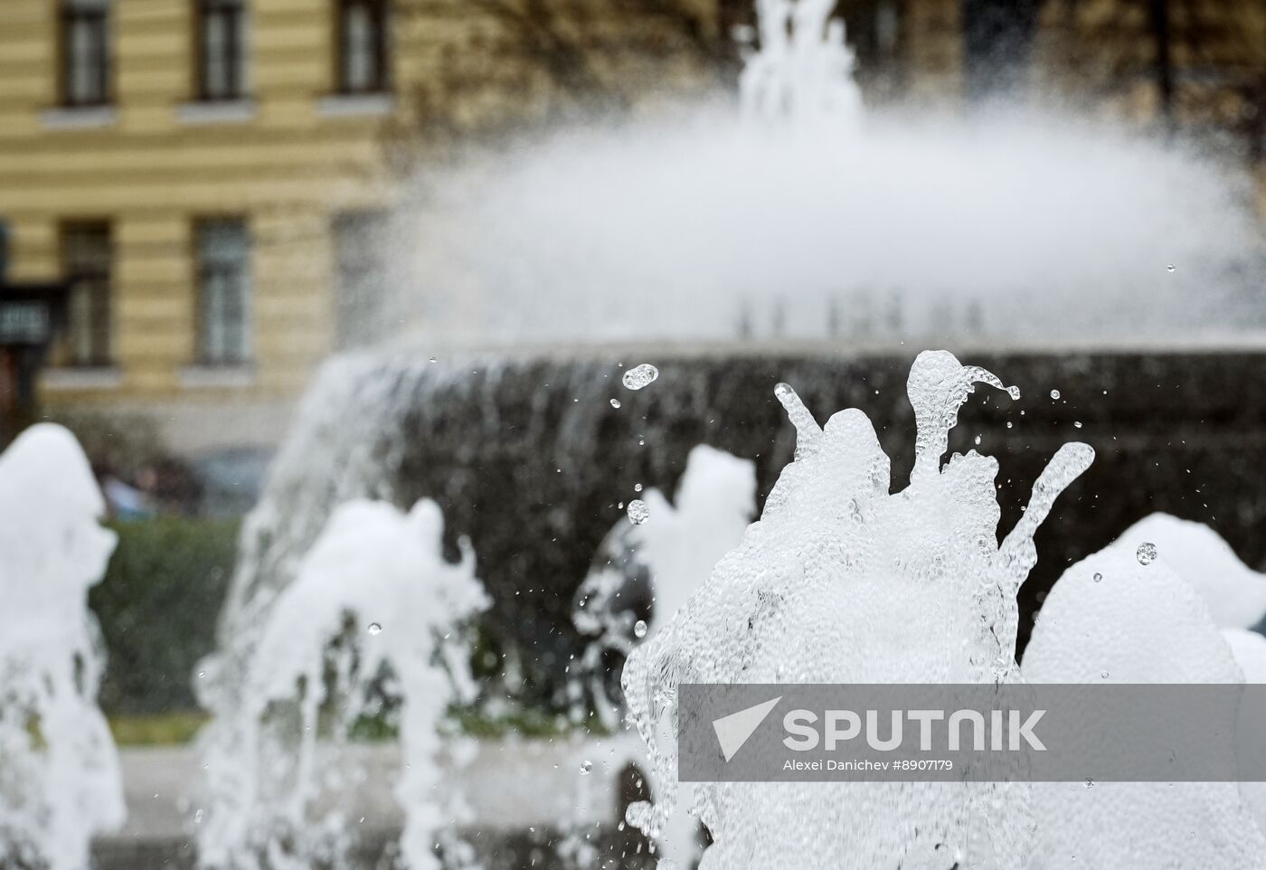Russia Fountain Season