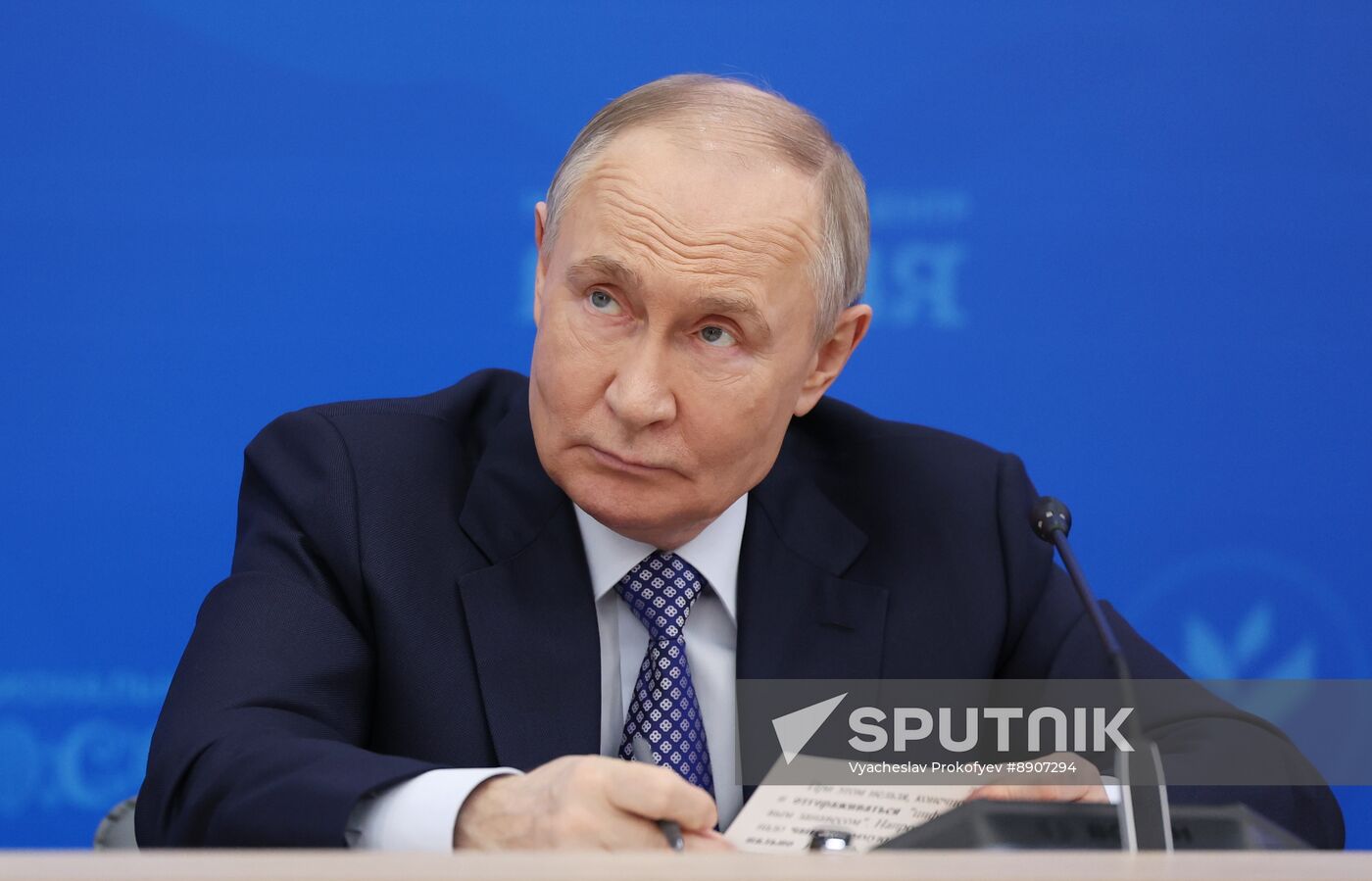 Russia Putin Municipal Forum