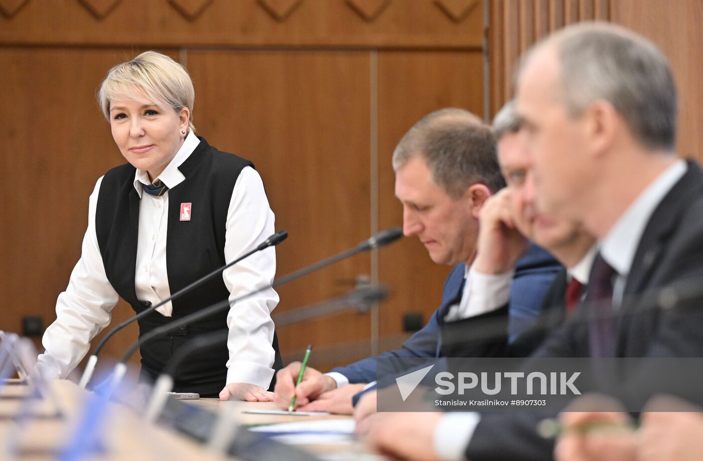 Russia Putin Municipal Forum