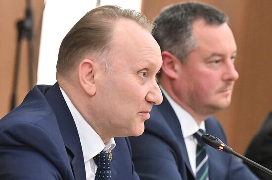 Russia Putin Municipal Forum