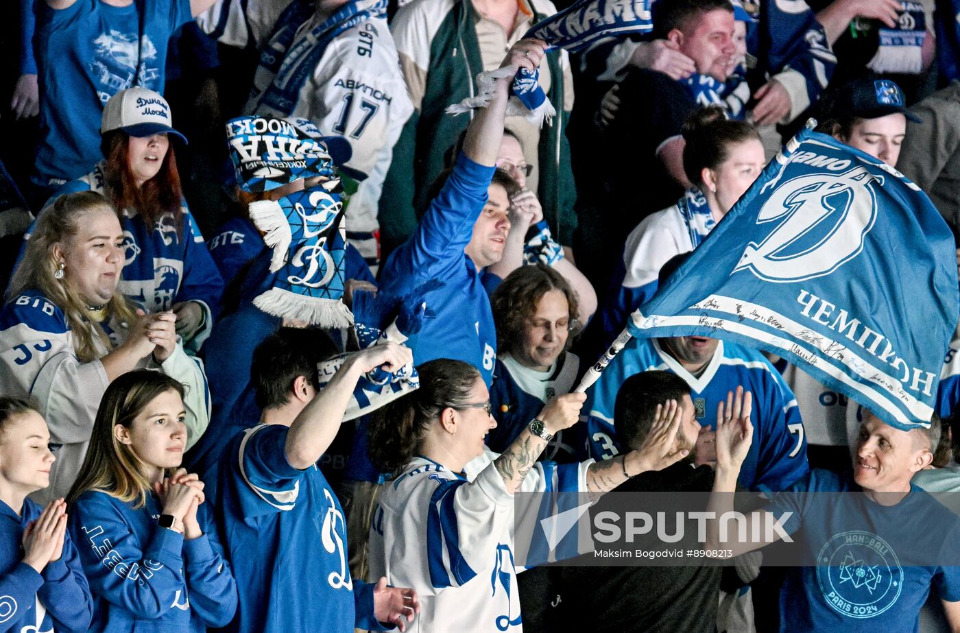 Russia Ice Hockey Kontinental League Ak Bars - Dynamo