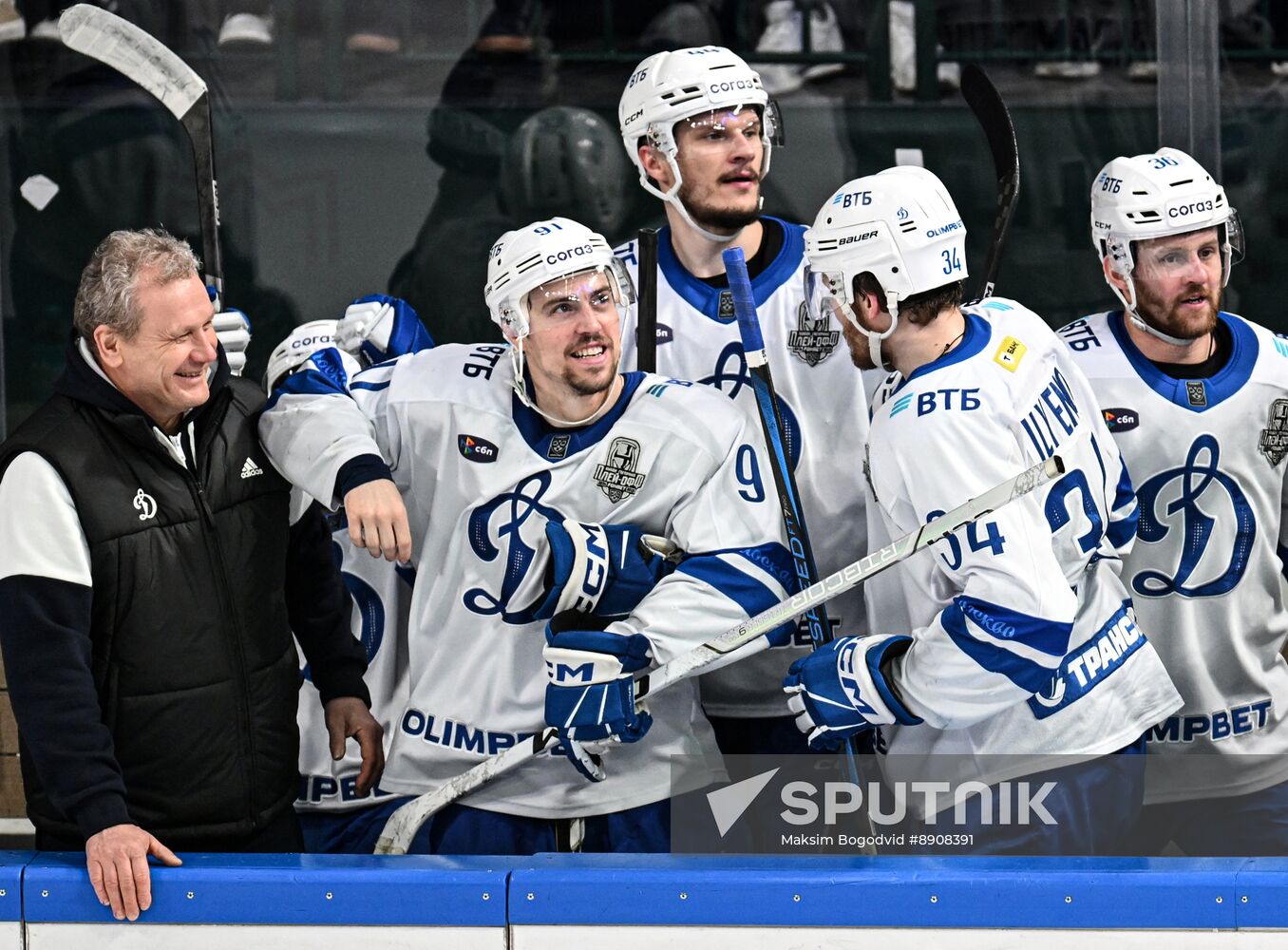 Russia Ice Hockey Kontinental League Ak Bars - Dynamo