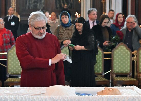 Russia Sculptor Tsereteli Death