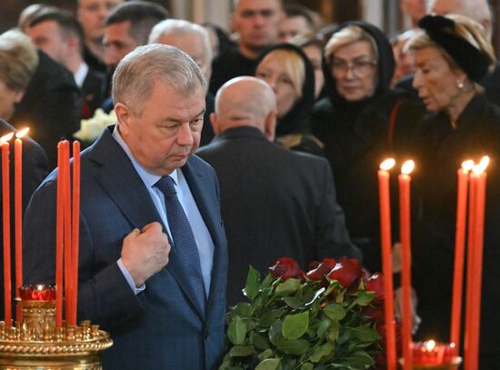 Russia Sculptor Tsereteli Death