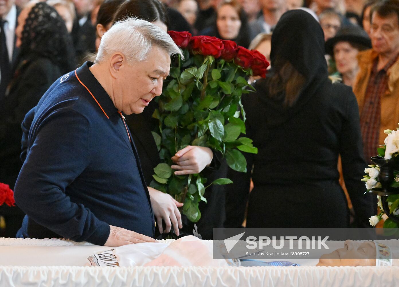 Russia Sculptor Tsereteli Death
