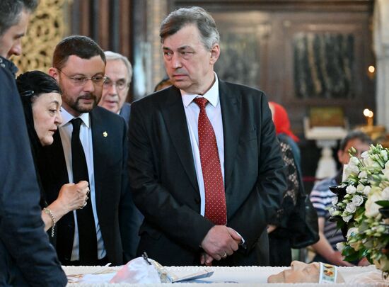Russia Sculptor Tsereteli Death