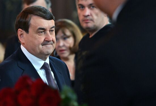 Russia Sculptor Tsereteli Death