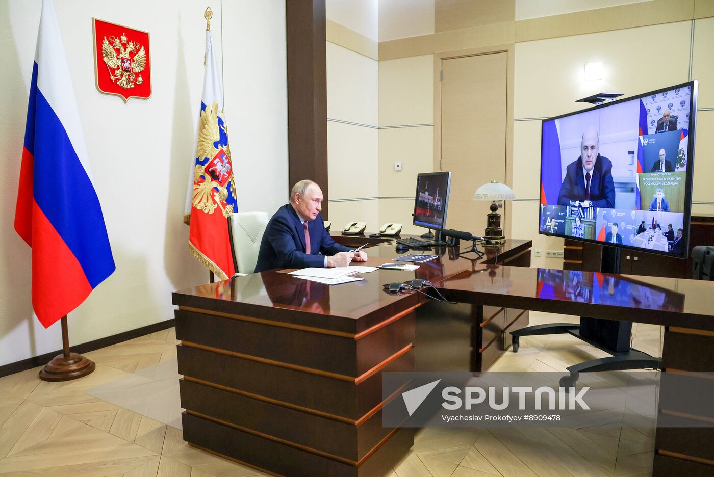 Russia Putin Economy