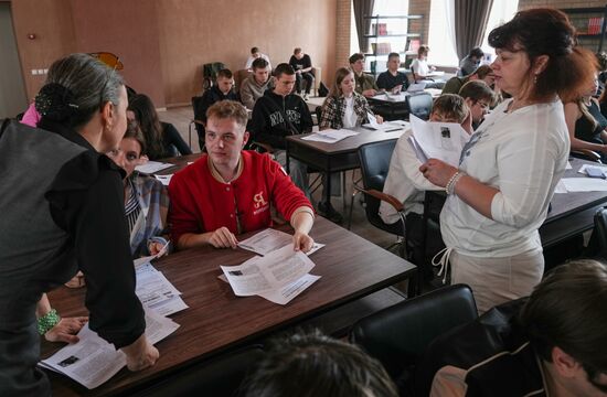 Russia Moldova Victory Dictation Campaign