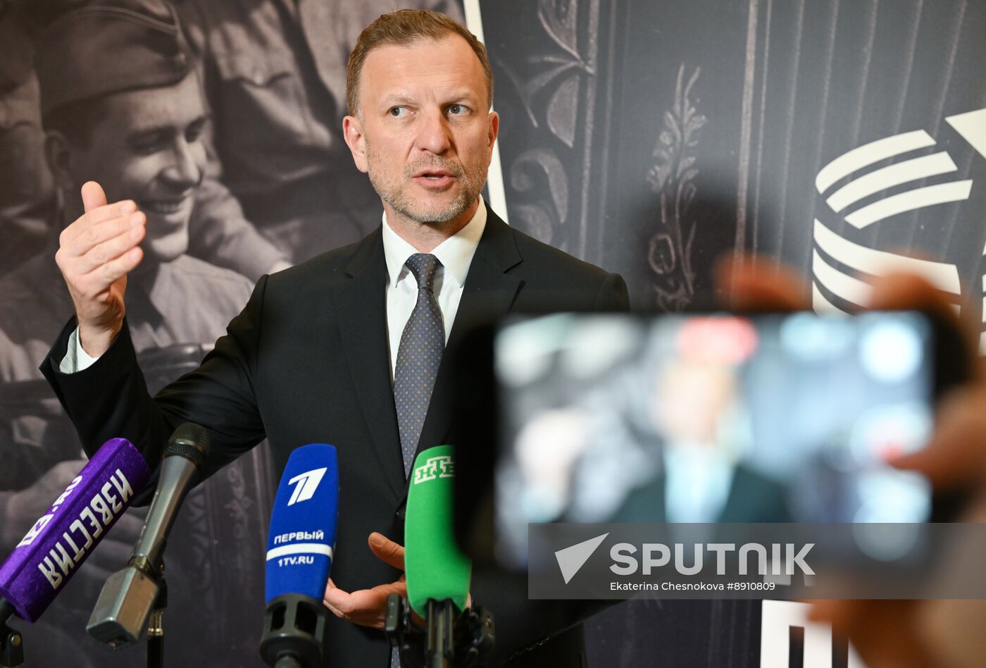 Music of Victory project presentation