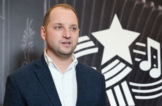 Music of Victory project presentation