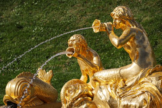Russia Fountain Season