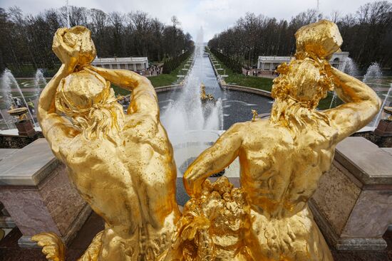 Russia Fountain Season