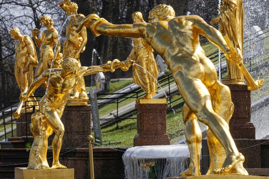 Russia Fountain Season