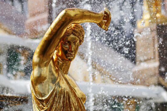Russia Fountain Season