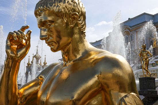 Russia Fountain Season