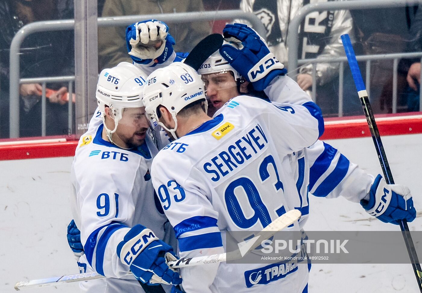 Russia Ice Hockey Kontinental League Traktor - Dynamo