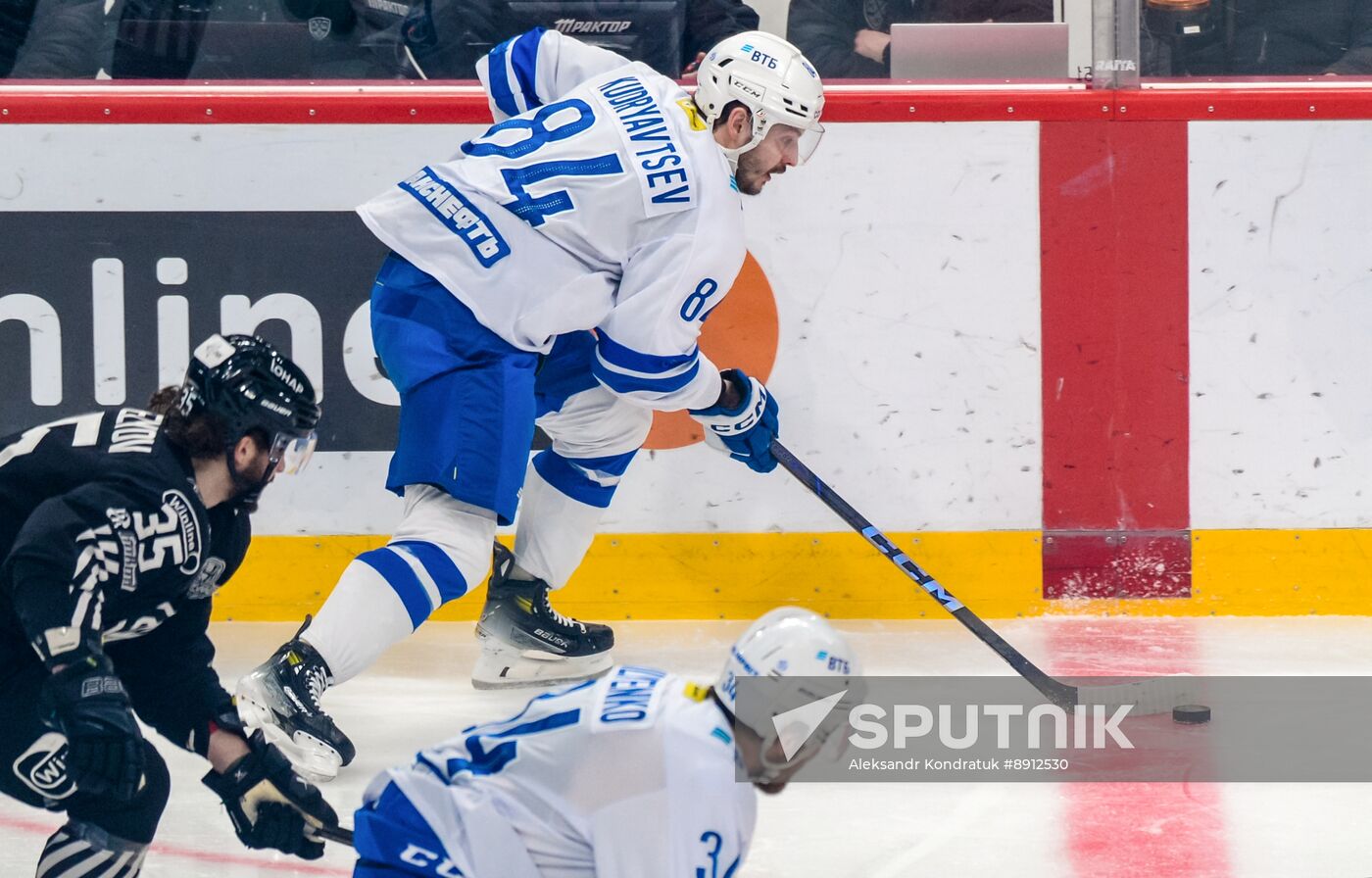 Russia Ice Hockey Kontinental League Traktor - Dynamo