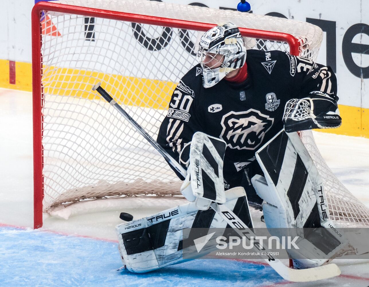 Russia Ice Hockey Kontinental League Traktor - Dynamo