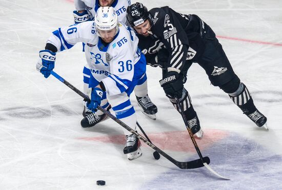 Russia Ice Hockey Kontinental League Traktor - Dynamo