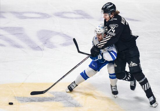 Russia Ice Hockey Kontinental League Traktor - Dynamo