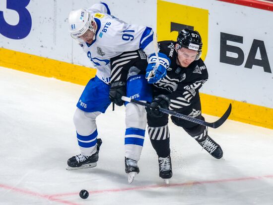 Russia Ice Hockey Kontinental League Traktor - Dynamo