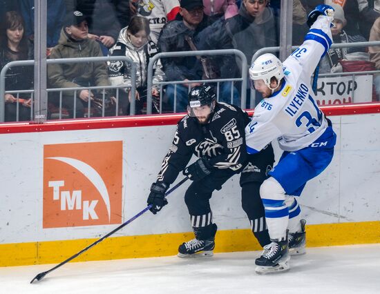 Russia Ice Hockey Kontinental League Traktor - Dynamo