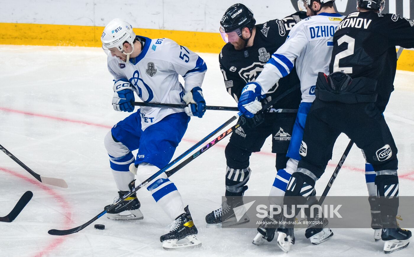 Russia Ice Hockey Kontinental League Traktor - Dynamo
