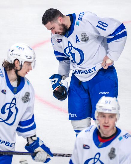 Russia Ice Hockey Kontinental League Traktor - Dynamo