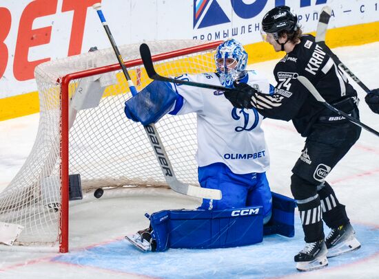 Russia Ice Hockey Kontinental League Traktor - Dynamo