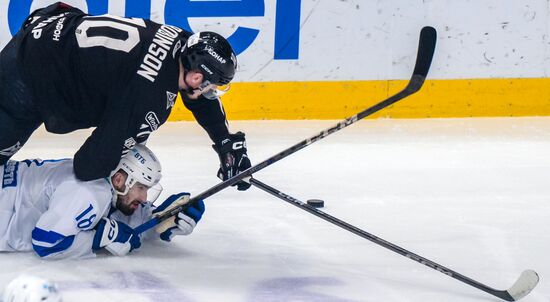 Russia Ice Hockey Kontinental League Traktor - Dynamo