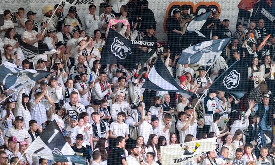 Russia Ice Hockey Kontinental League Traktor - Dynamo