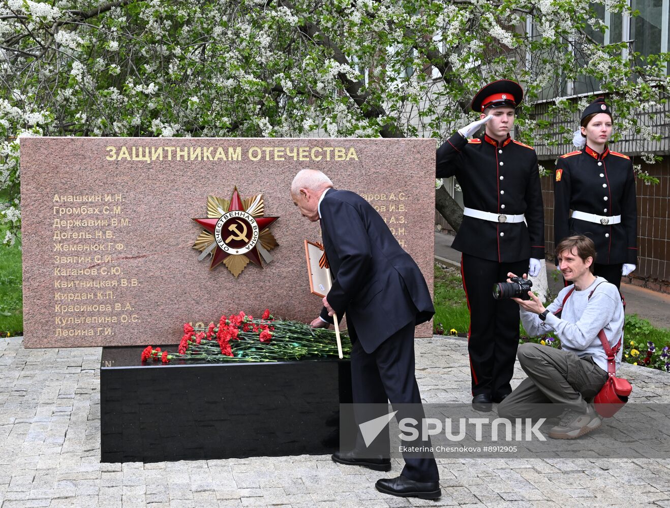 Unveiling Defenders of Fatherland monument dedicated to professors and doctors of Pirogov University, killed during Great Patriotic War