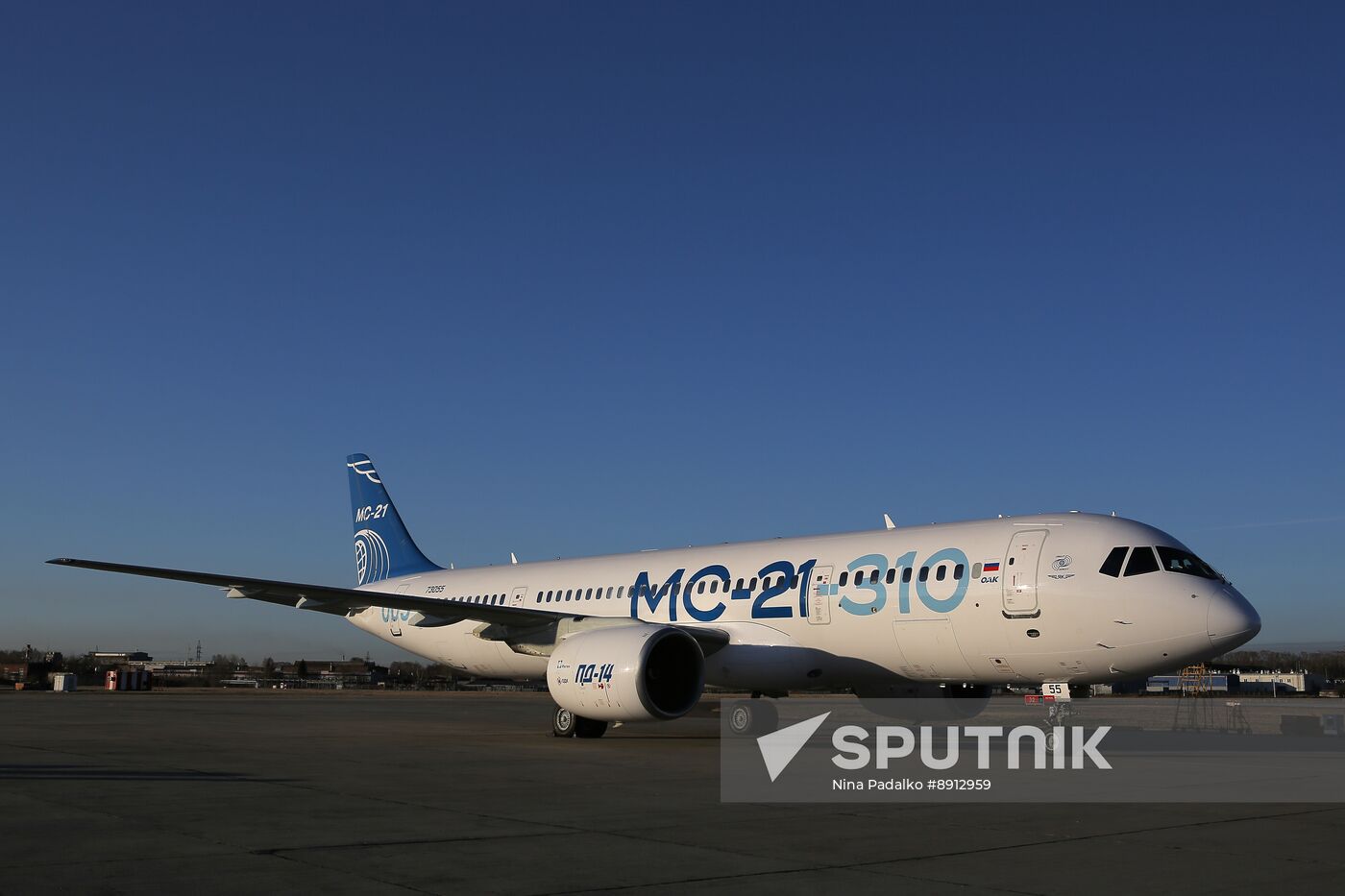 Russia New MC-21 Passenger Jet Tests