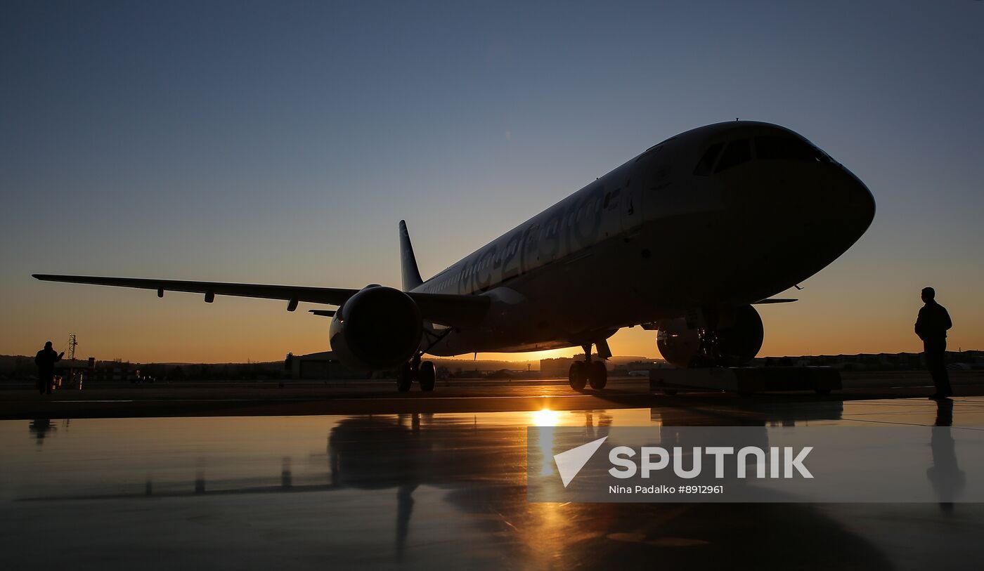 Russia New MC-21 Passenger Jet Tests