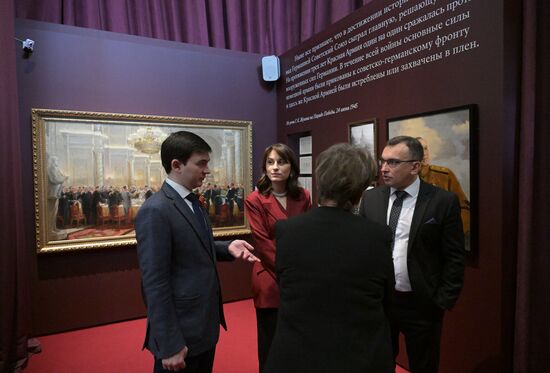 Ceremony to open exhibition, Never Forgotten: Celebrating 80th Anniversary of Great Victory