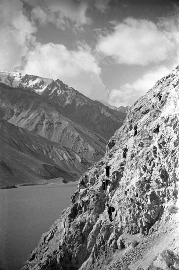 Soviet-Chinese expedition to Chinese section of Pamir Mountains