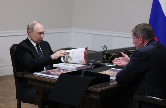 Russia Putin Volgograd Region Governor