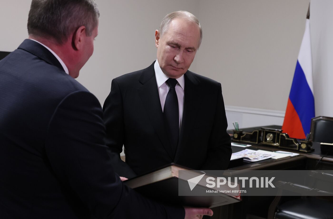 Russia Putin Volgograd Region Governor